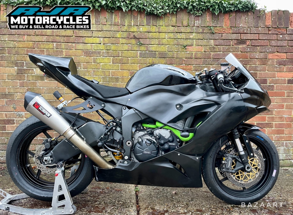 View KAWASAKI ZX-6R -