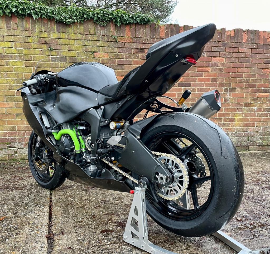 KAWASAKI ZX-6R