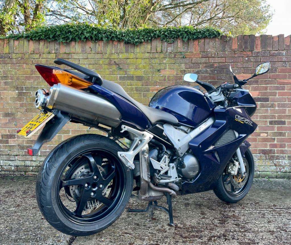 HONDA VFR
