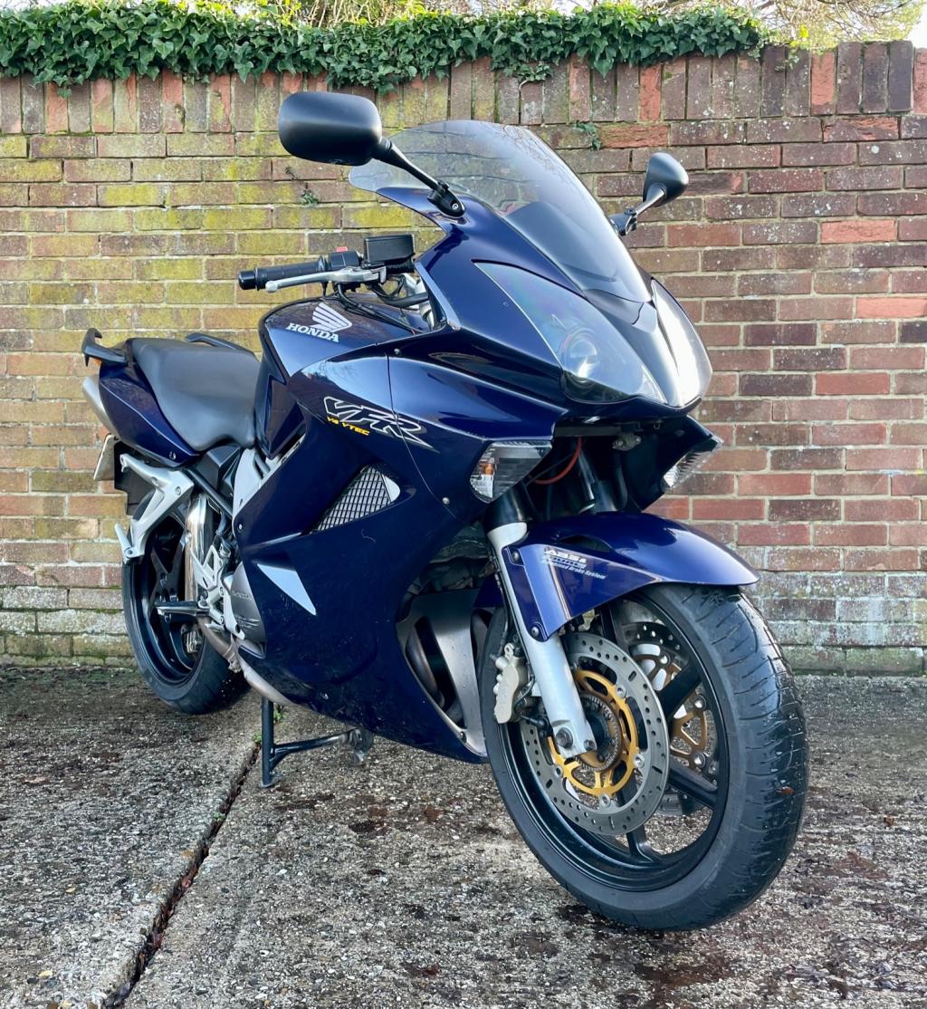View HONDA VFR 800FA-2
