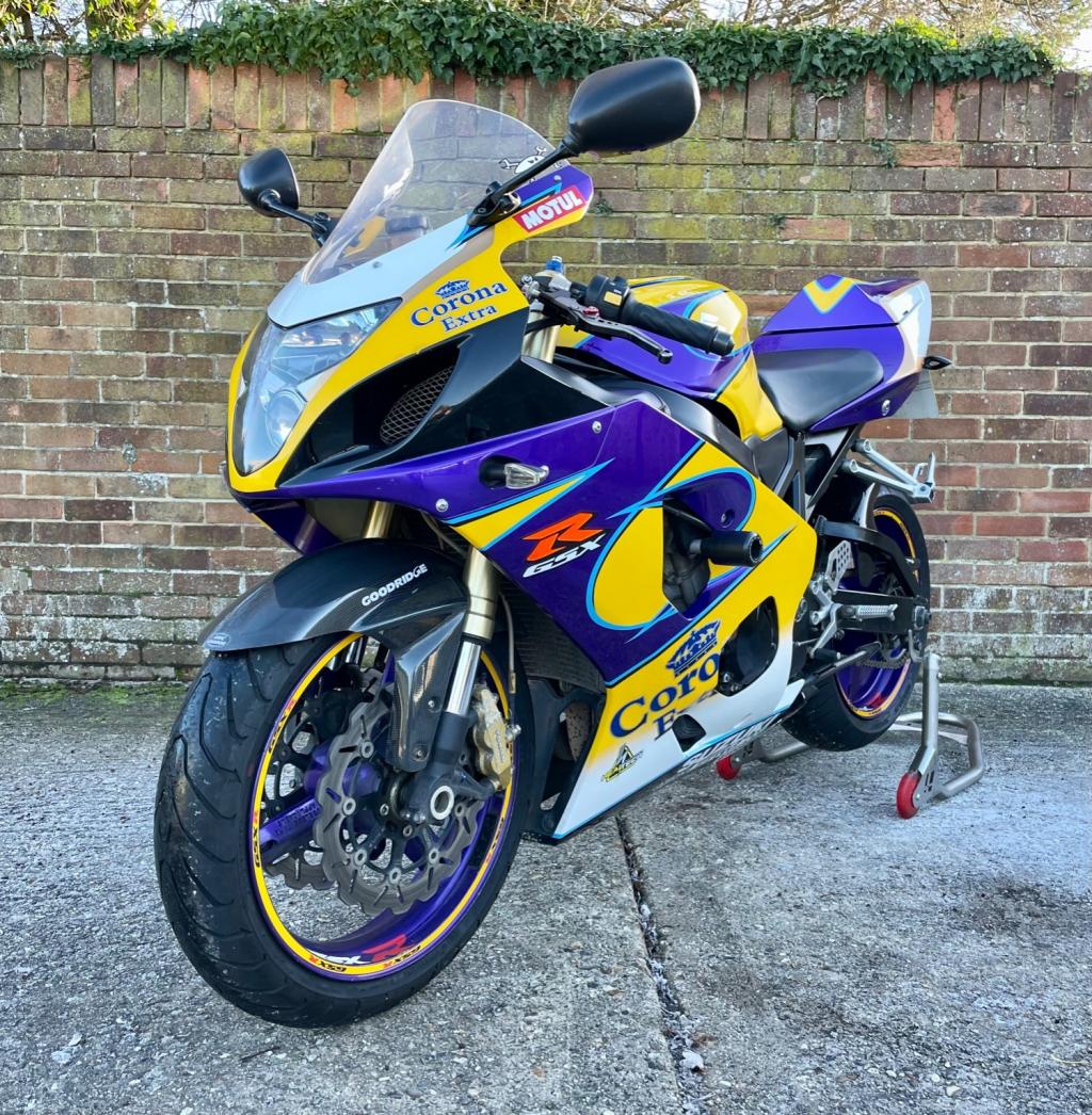 SUZUKI GSXR750