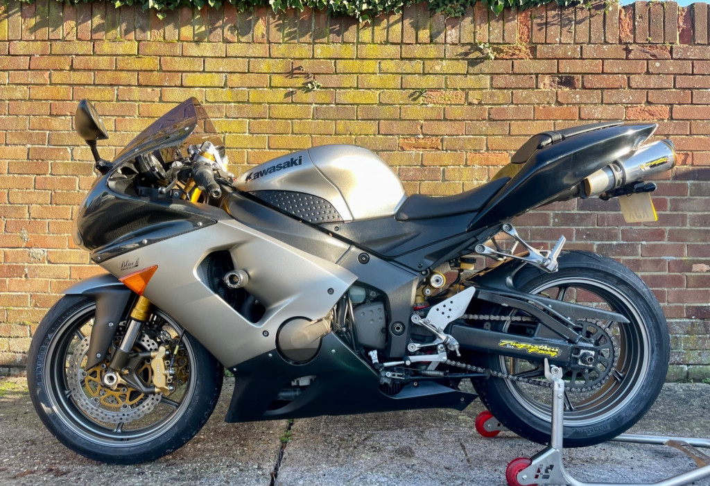 View KAWASAKI ZX 636 C1H