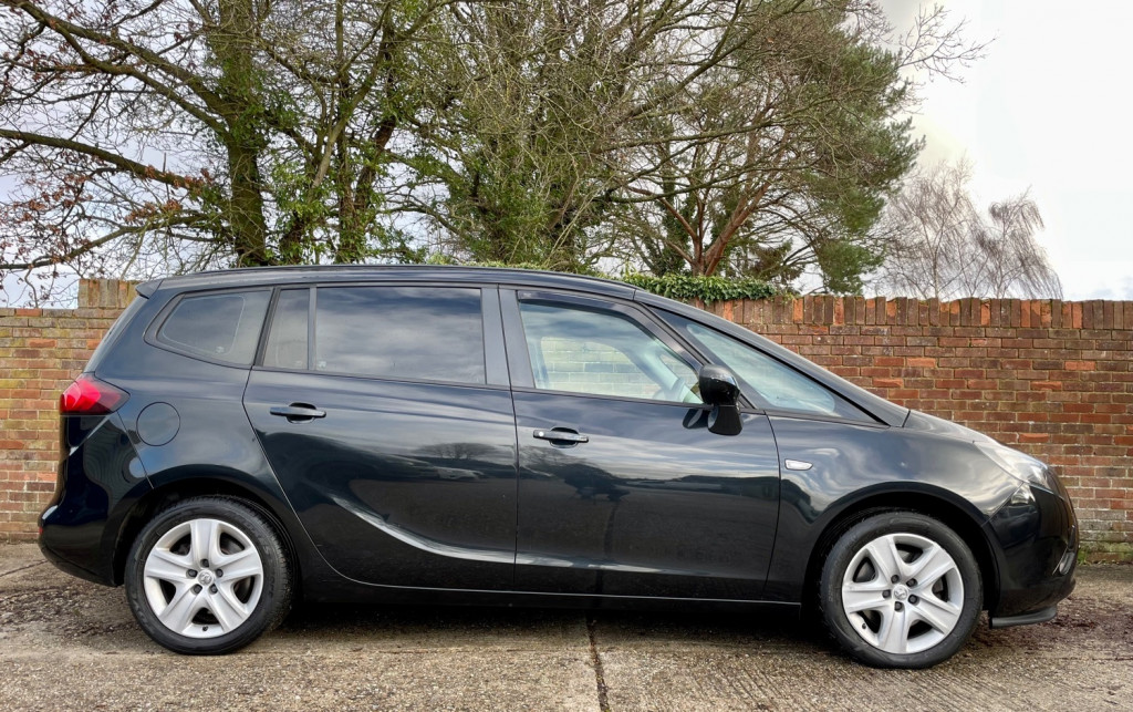 View VAUXHALL ZAFIRA TOURER EXCLUSIV CDTI