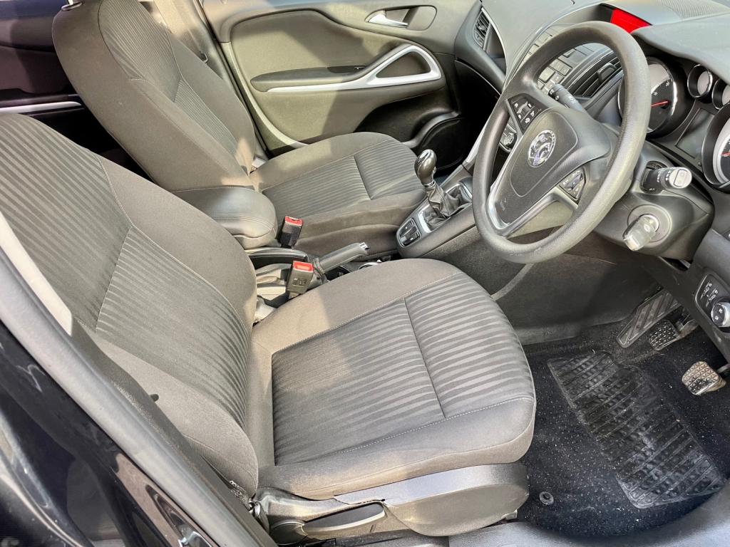 VAUXHALL ZAFIRA TOURER
