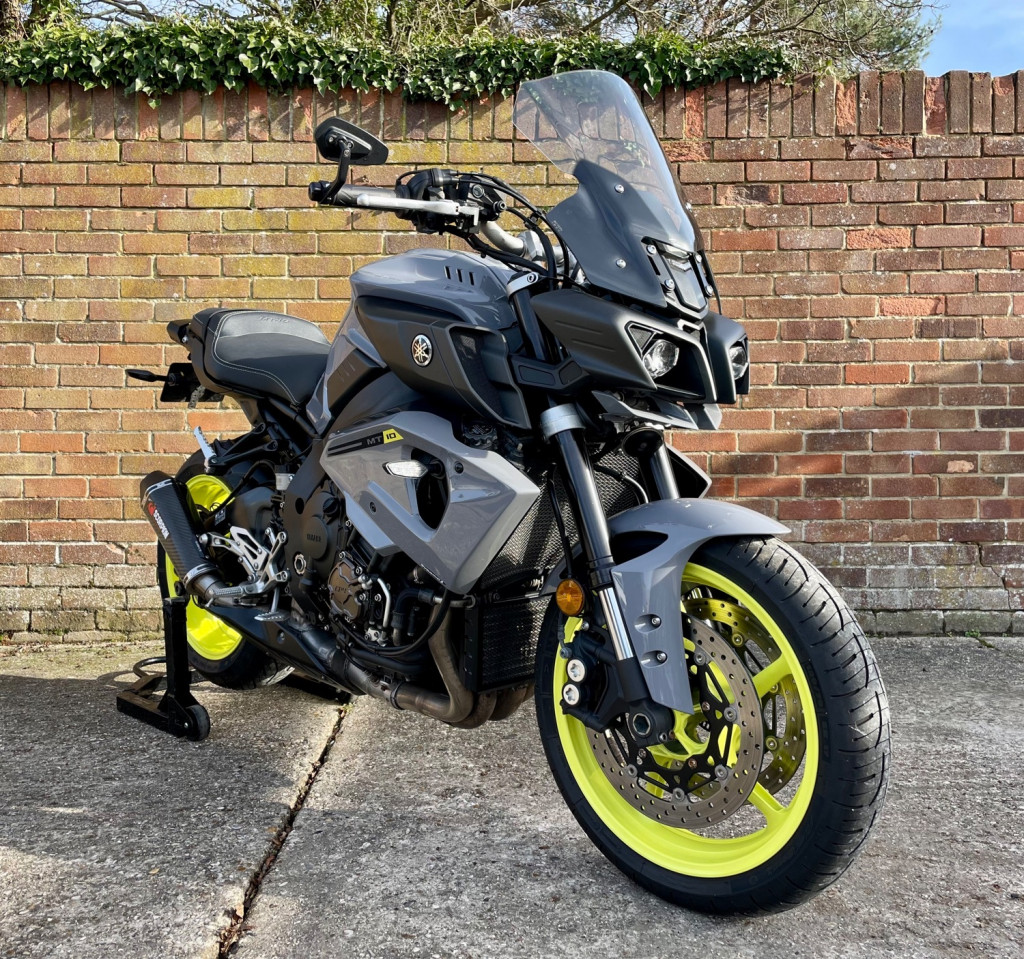 View YAMAHA MT-10 MTN1000