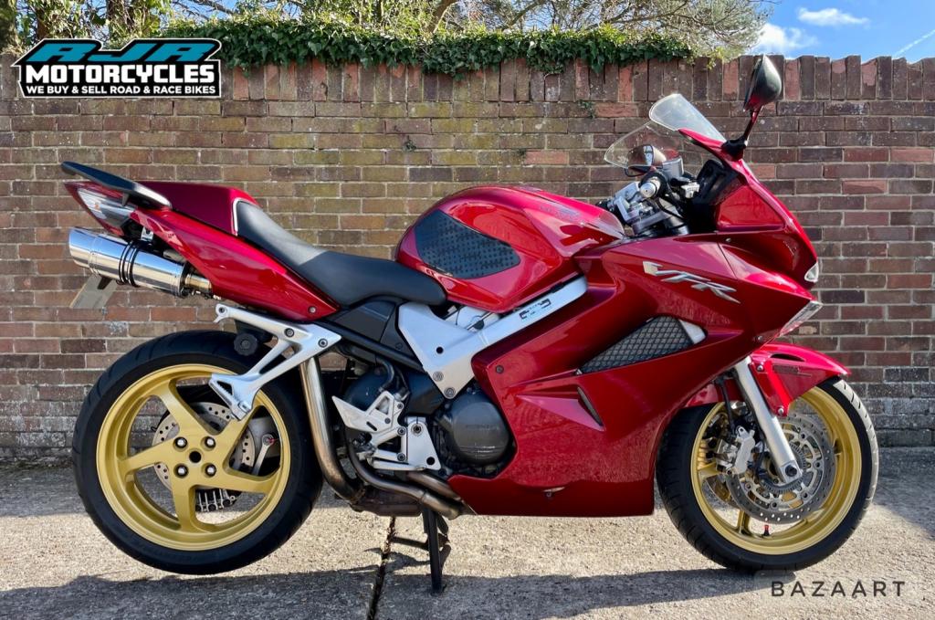 View HONDA VFR800F V TEC