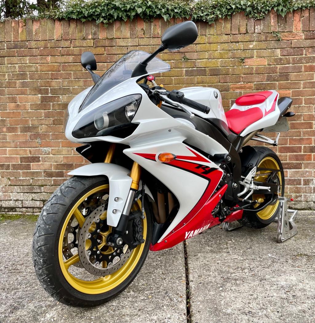 YAMAHA YZF