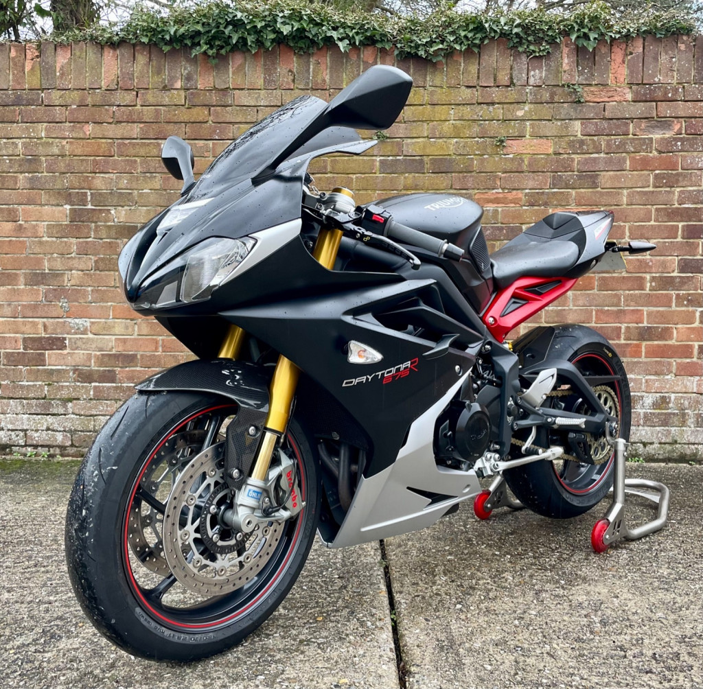 TRIUMPH Daytona