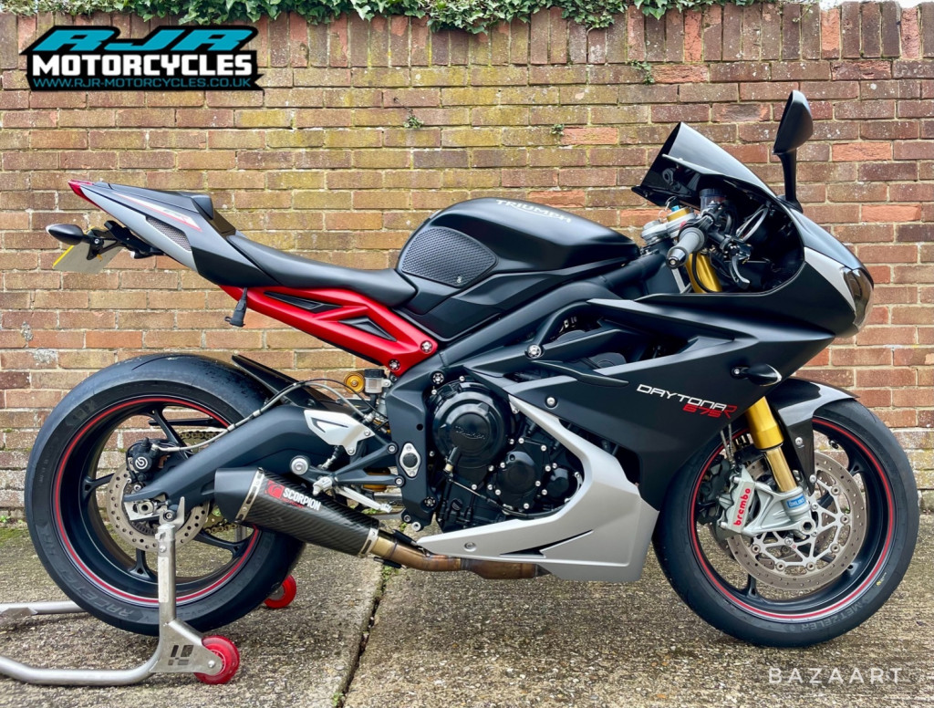 View TRIUMPH Daytona DAYTONA 675 R ABS