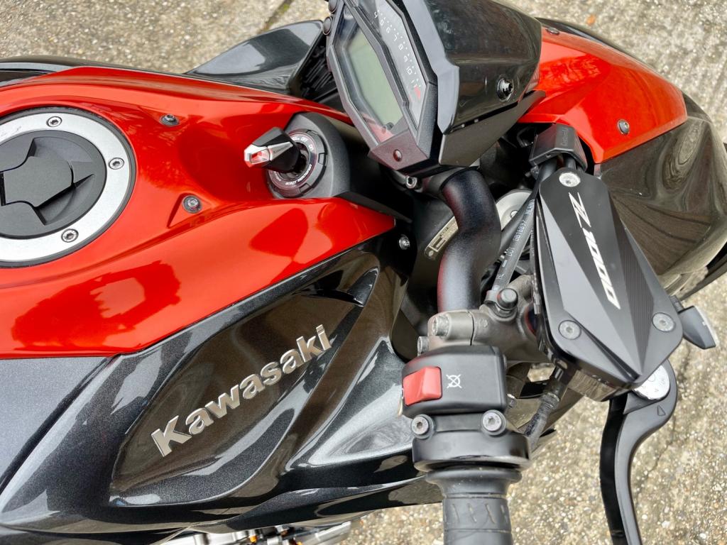 KAWASAKI ZR