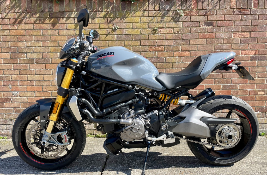 View DUCATI MONSTER 1200 M1200 S