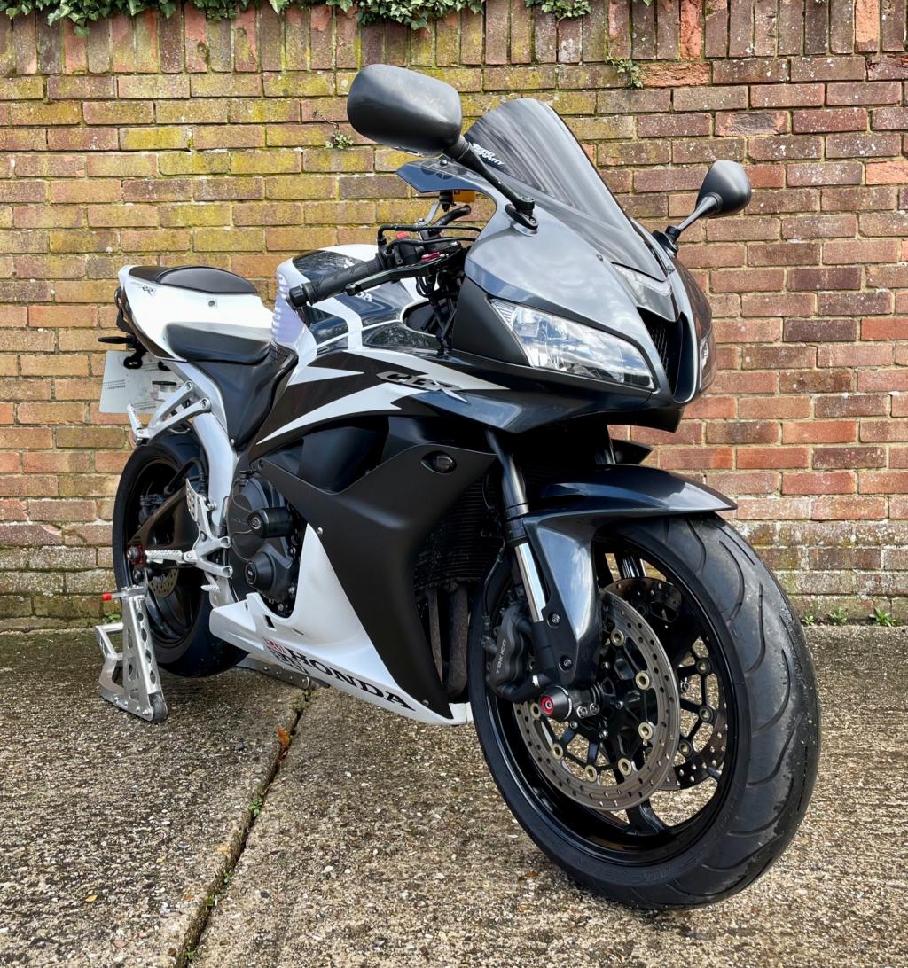 View HONDA CBR 600 RR-7