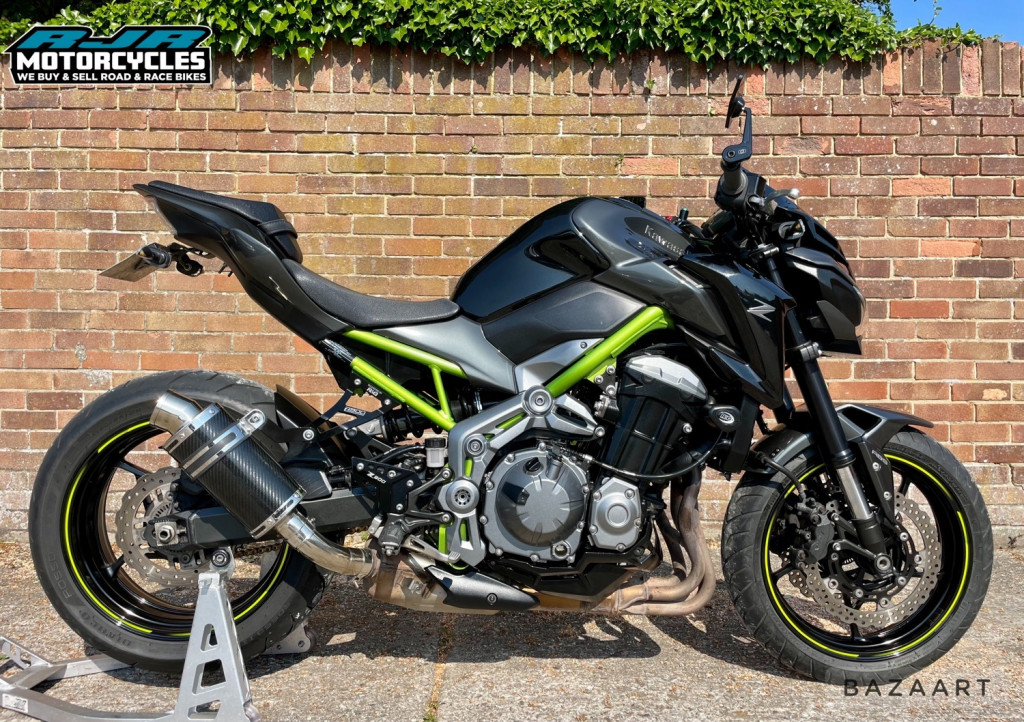 View KAWASAKI ZR 900 DJF