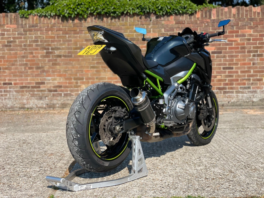 KAWASAKI ZR