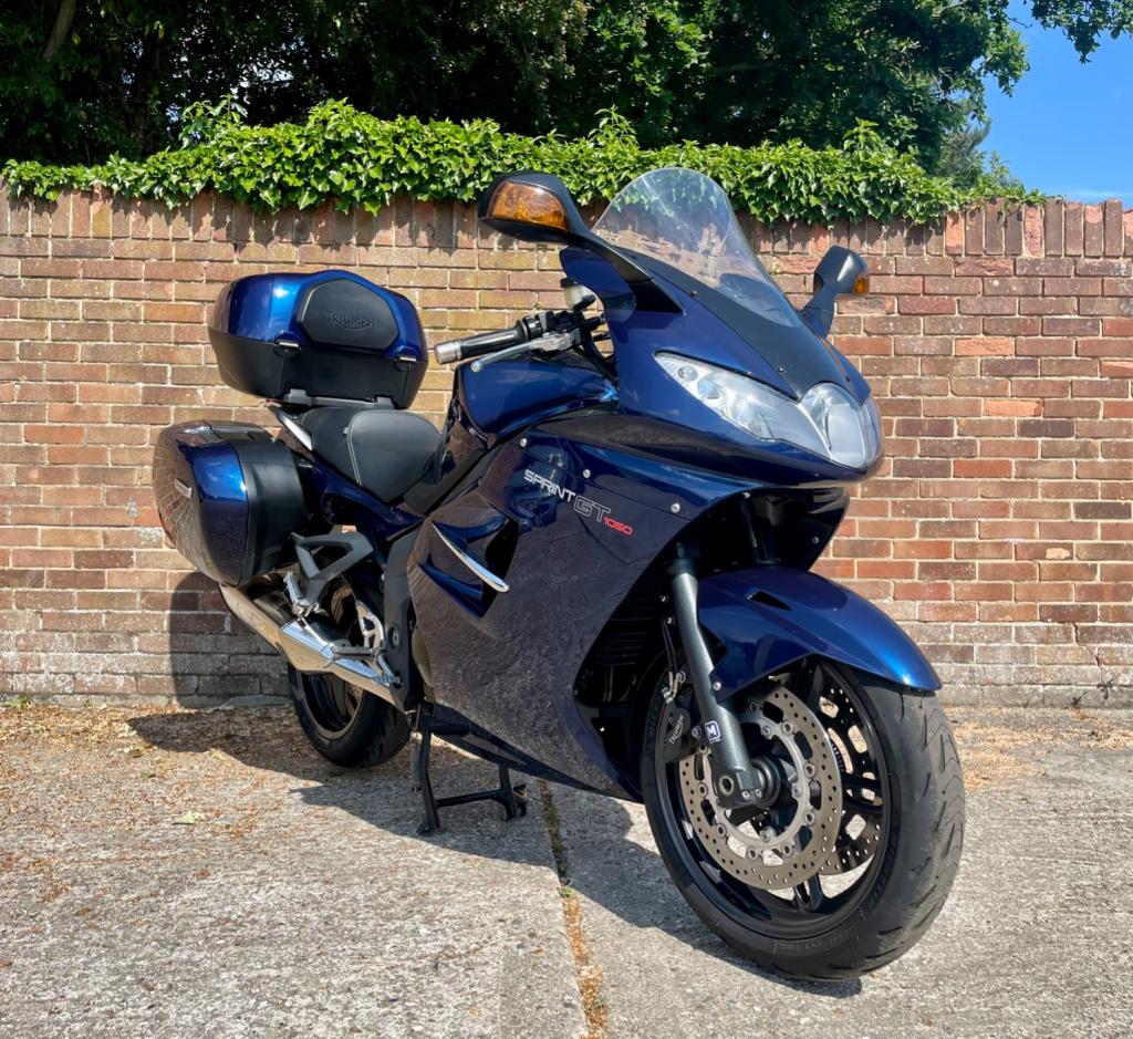 View TRIUMPH Sprint SPRINT GT 1050 ABS