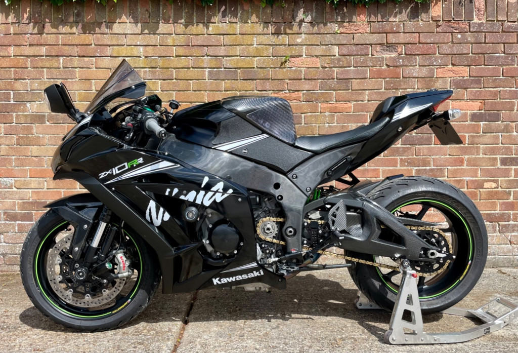 View KAWASAKI ZX-10RR 1000 ZJF