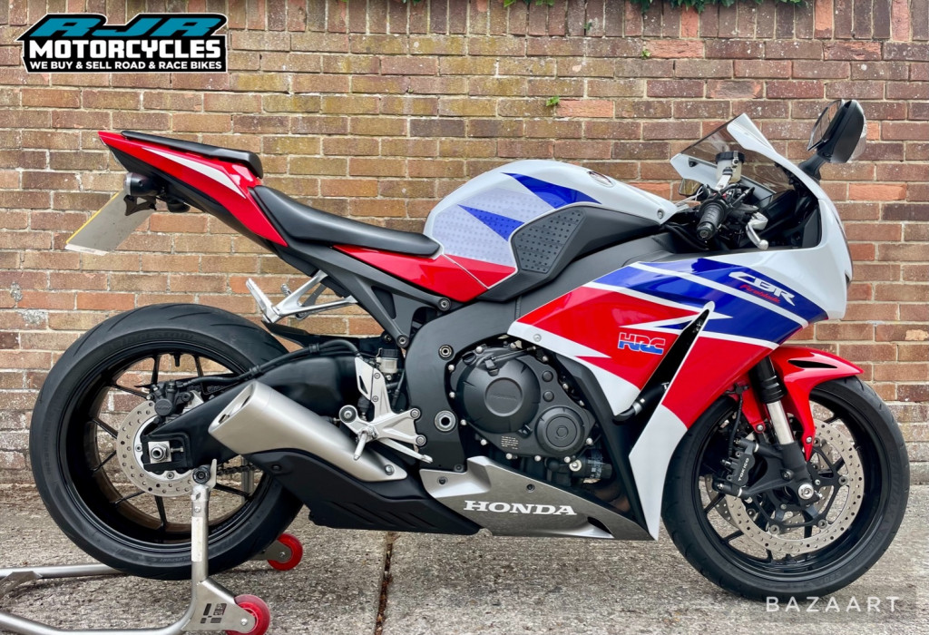 View HONDA CBR 1000 RR-F