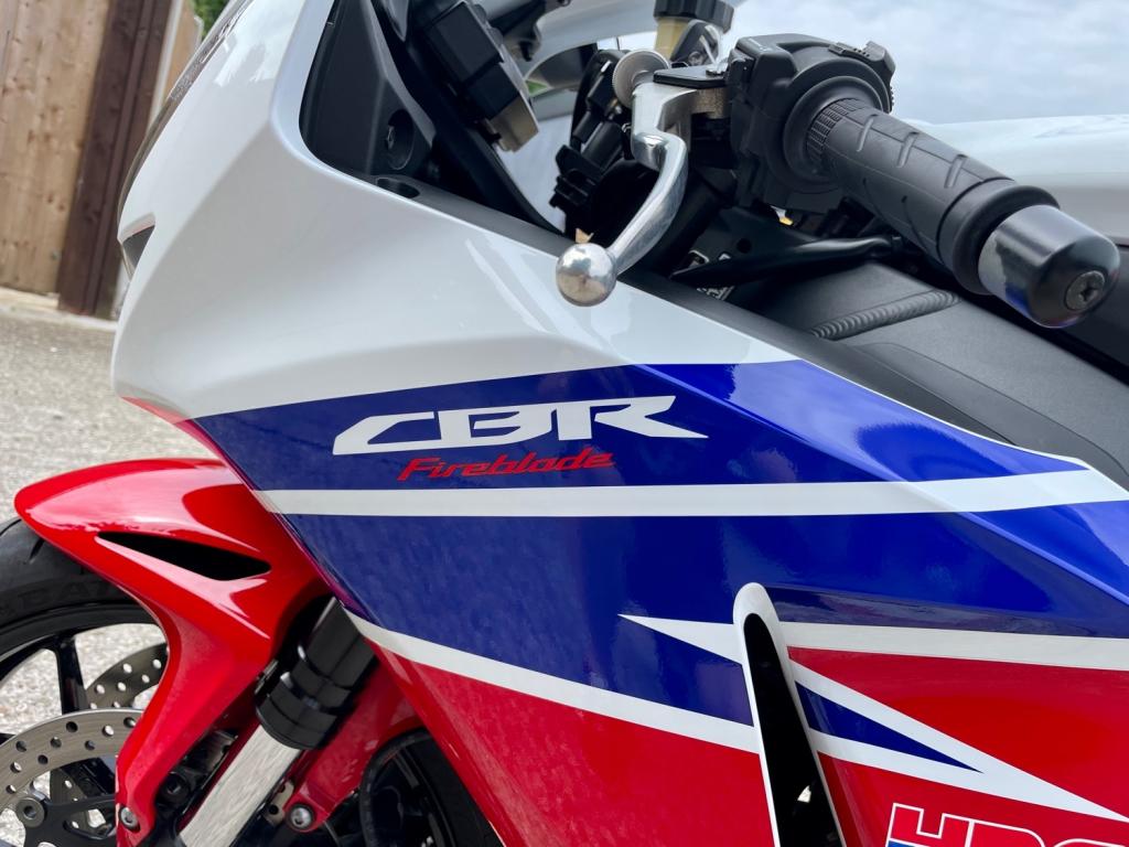 HONDA CBR
