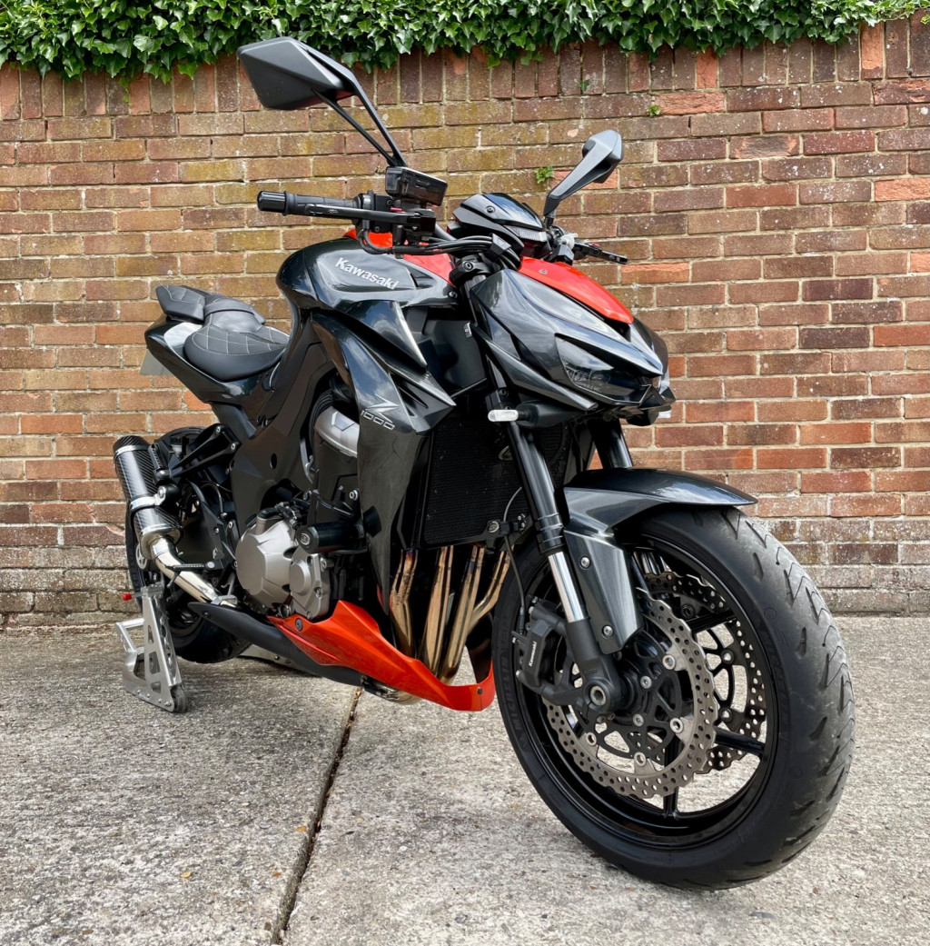 View KAWASAKI ZR 1000 FFF