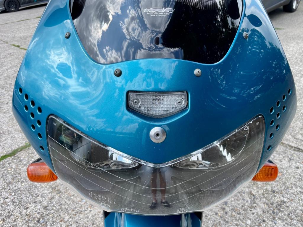 HONDA CBR900RR Fireblade