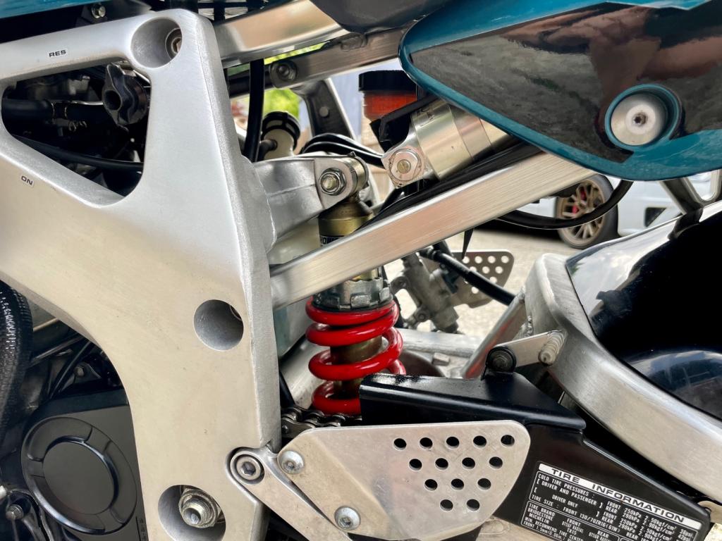 HONDA CBR900RR Fireblade