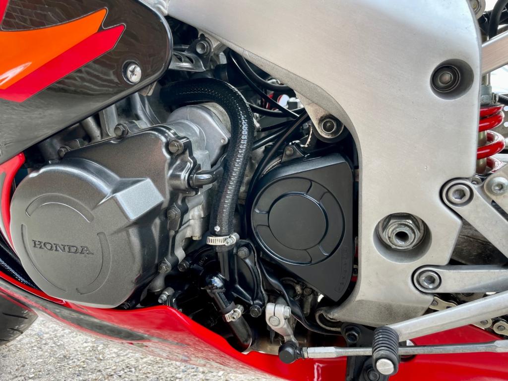 HONDA CBR900RR Fireblade