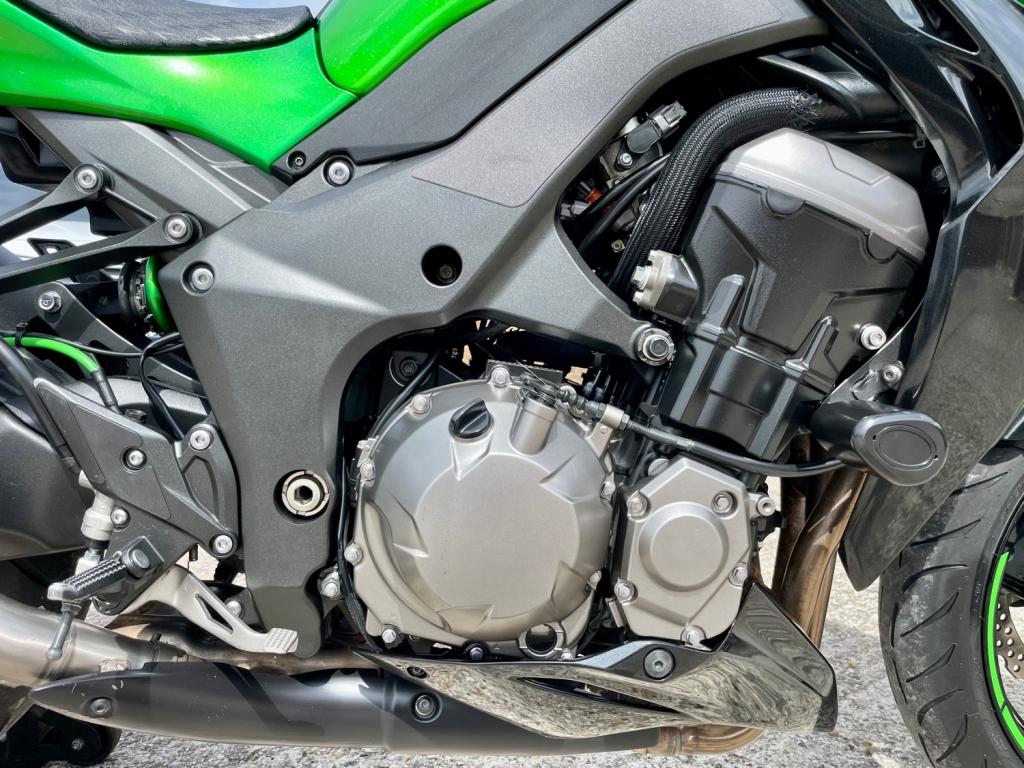 KAWASAKI ZR