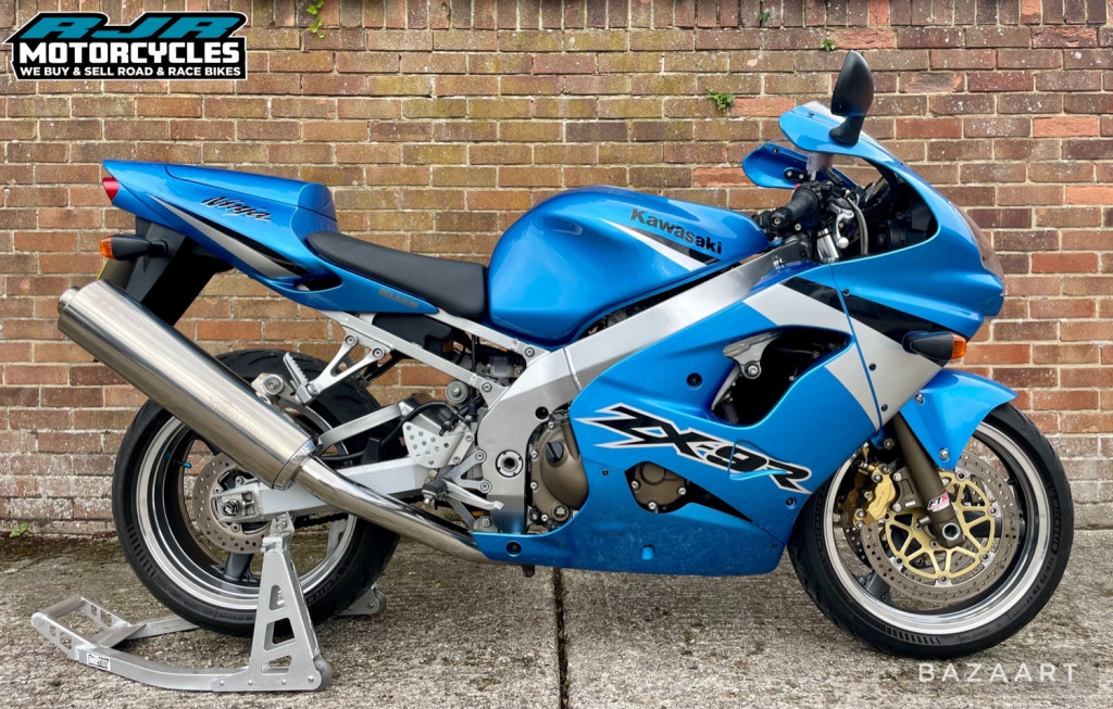 View KAWASAKI ZX 900 F2P