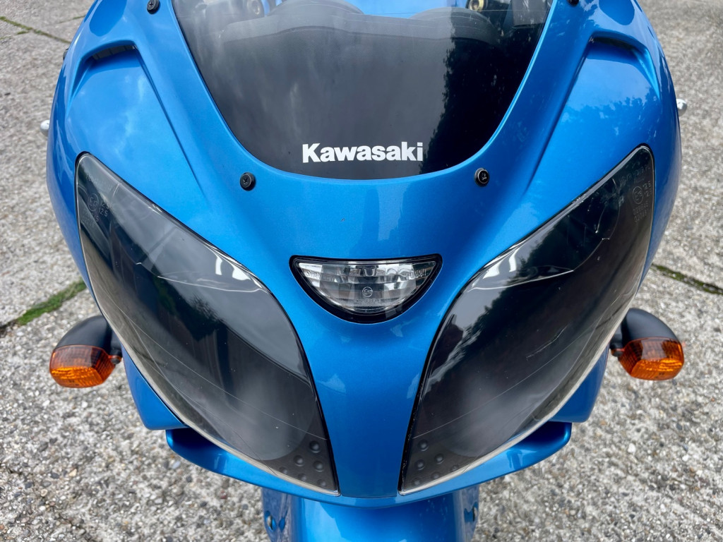 KAWASAKI ZX