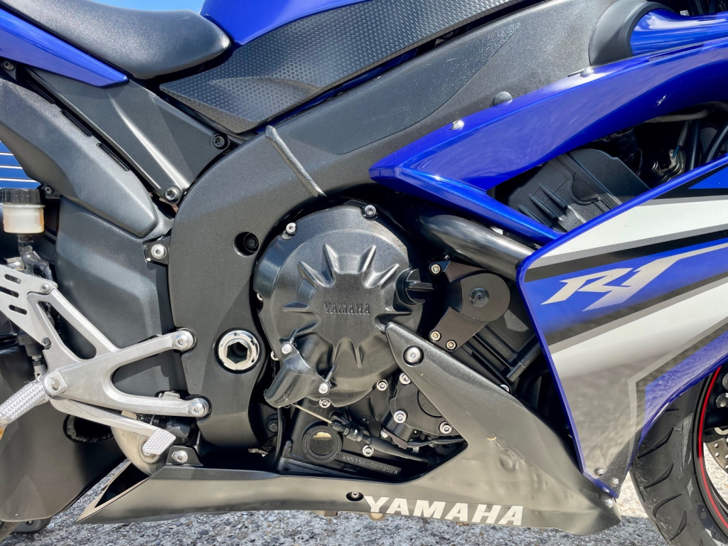 YAMAHA YZF