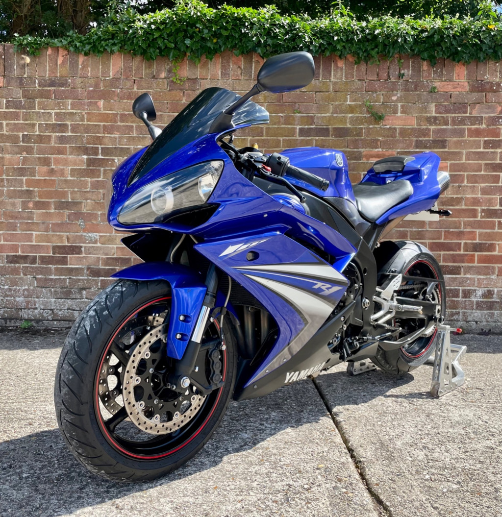 YAMAHA YZF