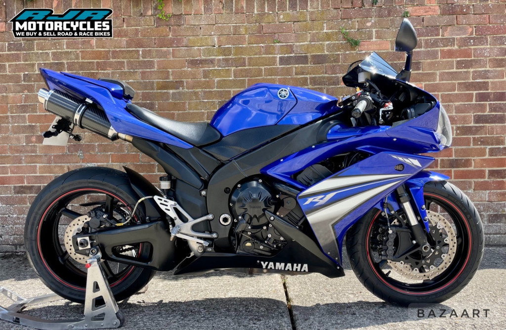 View YAMAHA YZF R1 08