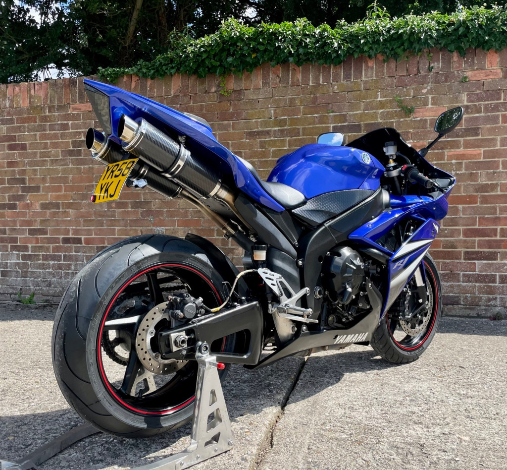 YAMAHA YZF