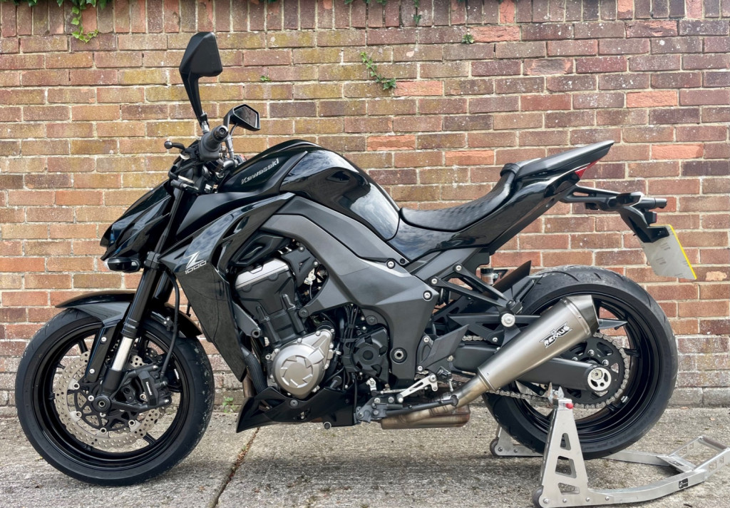 View KAWASAKI ZR 1000 FFF