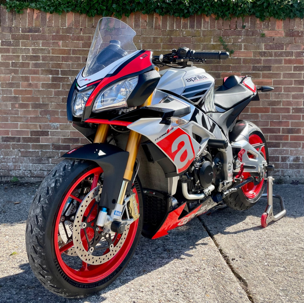 View APRILIA Tuono TUONO V4 1100 FACTORY
