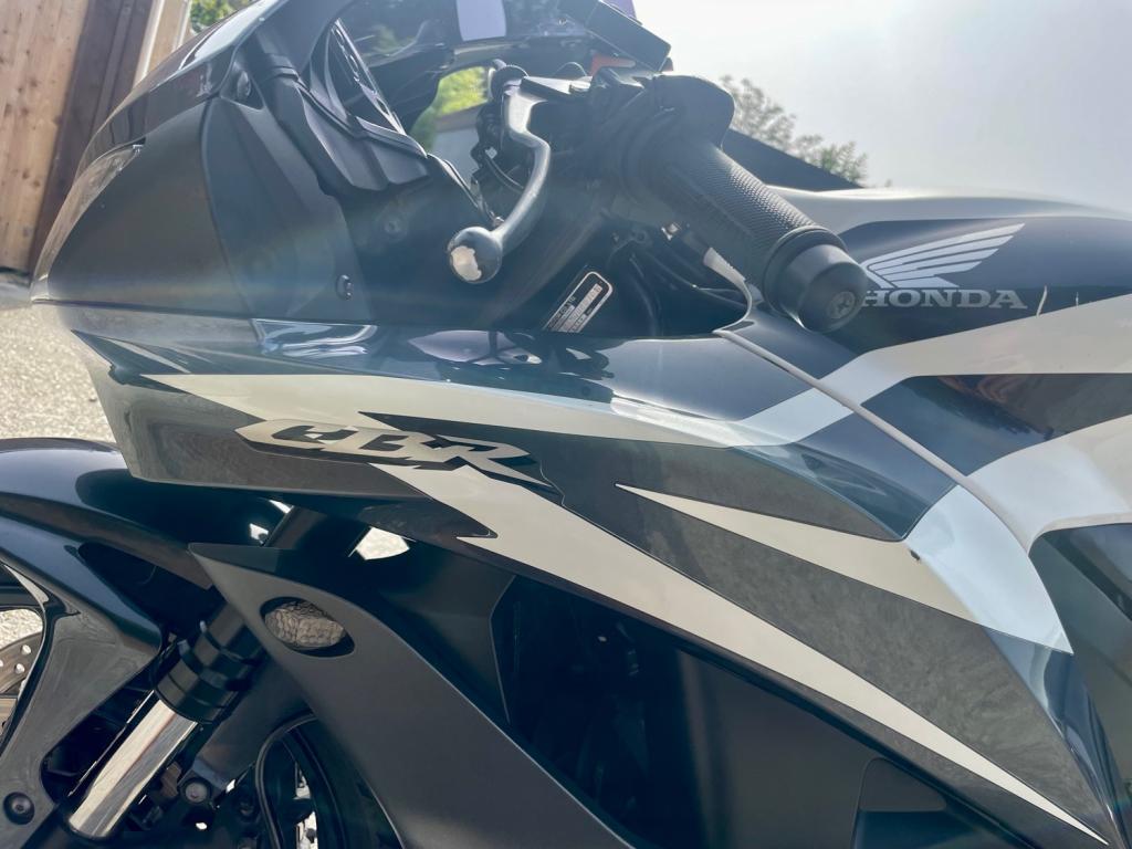 HONDA CBR