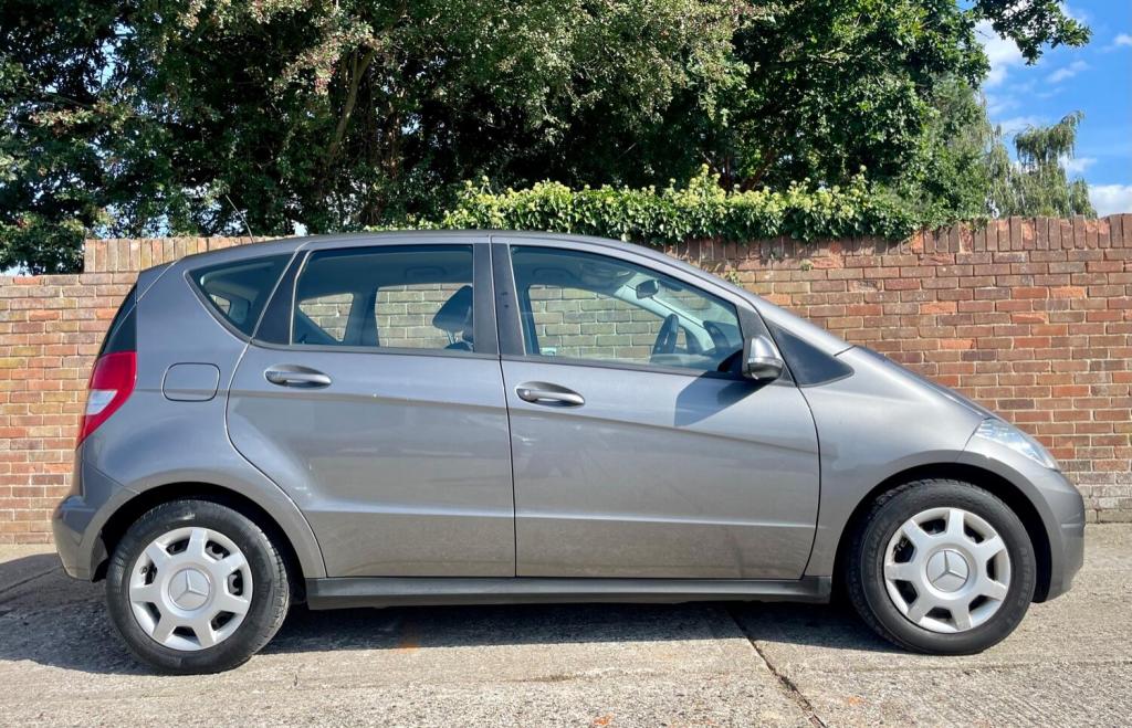 View MERCEDES-BENZ A CLASS 2.0