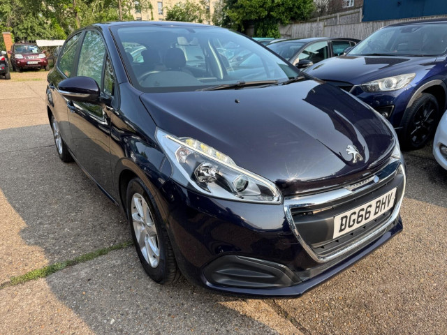 PEUGEOT 208 1.6 BlueHDi Active