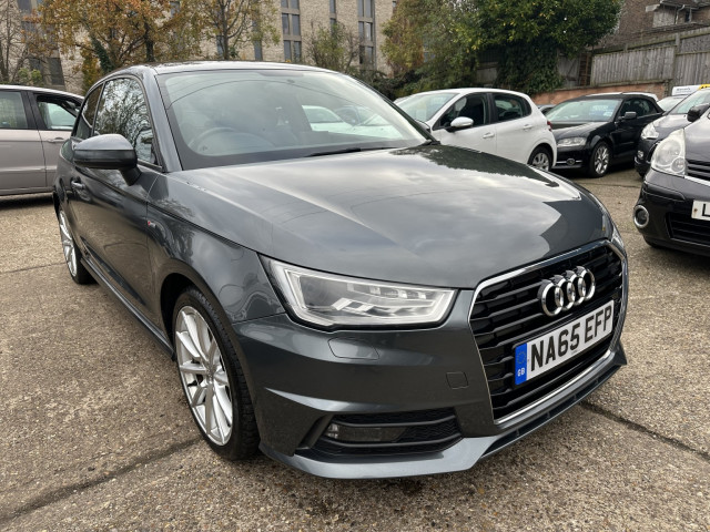 AUDI A1 1.4 TFSI CoD S line