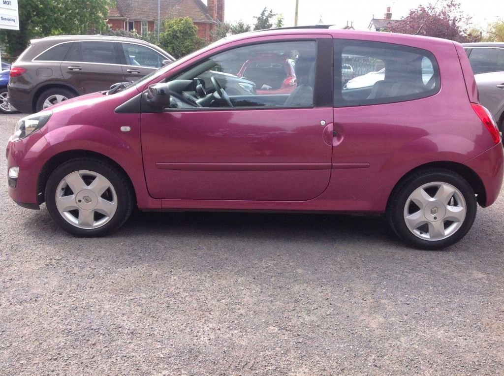 RENAULT TWINGO