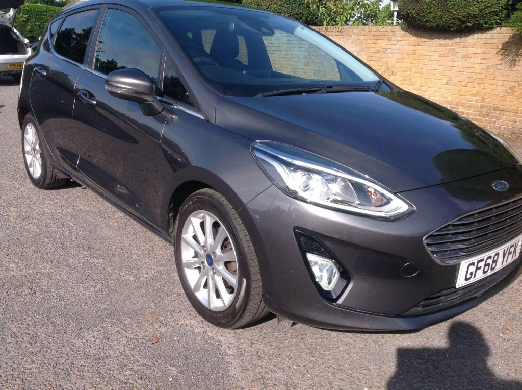 View FORD FIESTA 1.0 T EcoBoost Titanium