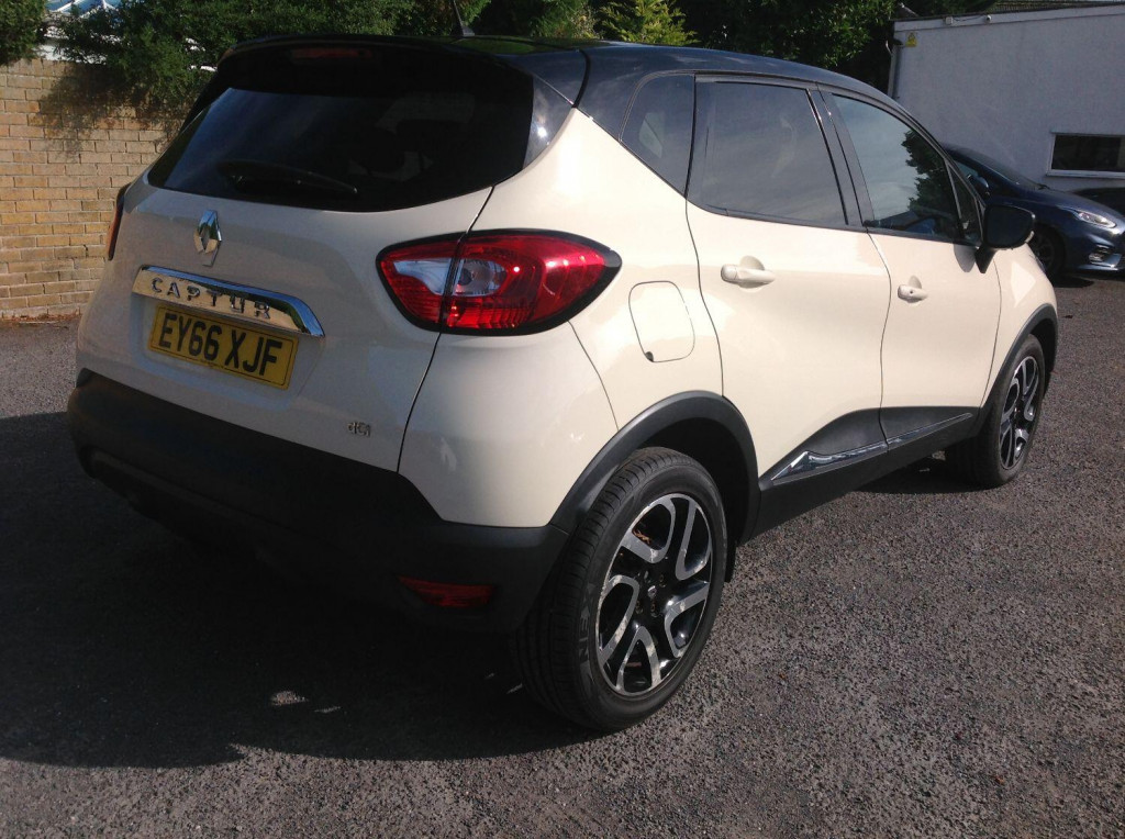 RENAULT CAPTUR