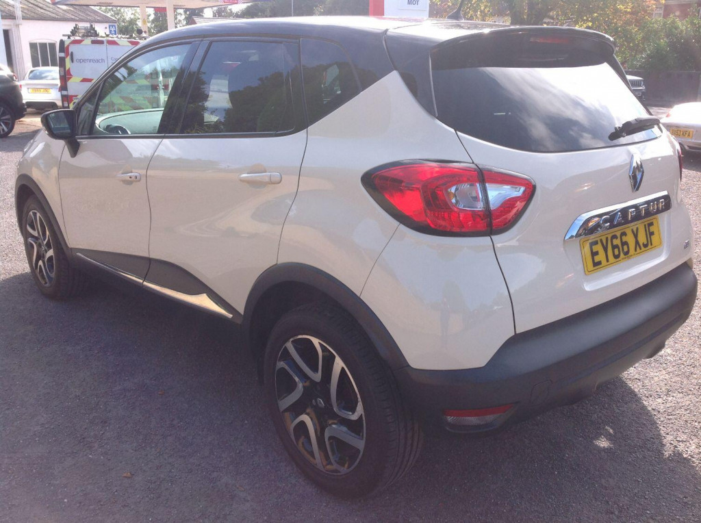 RENAULT CAPTUR