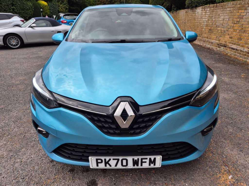 View RENAULT CLIO 1.0 Iconic TCe 100 Auto CVT