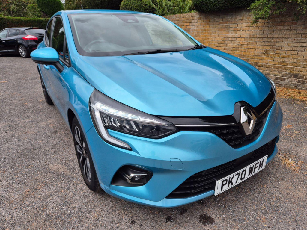 View RENAULT CLIO 1.0 Iconic TCe 100 Auto CVT