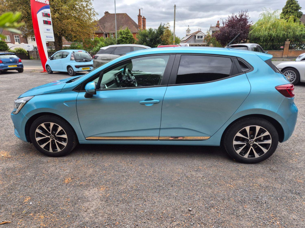 RENAULT CLIO