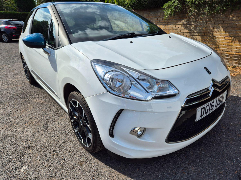 View DS AUTOMOBILES DS 3 1.2 PureTech DStyle