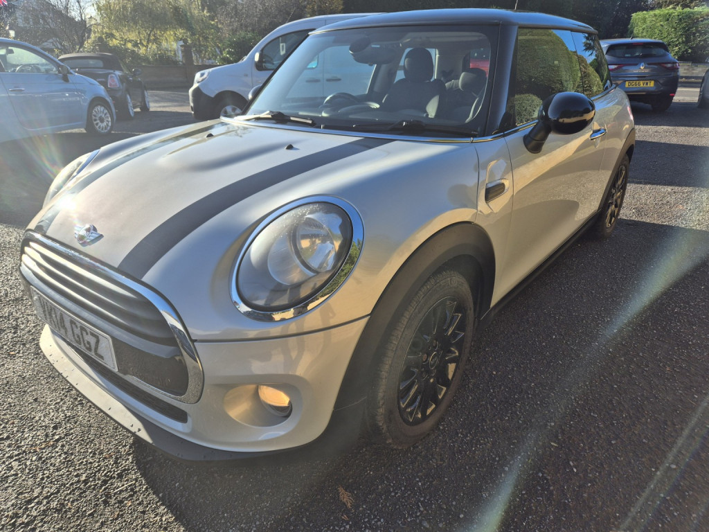 View MINI HATCH 1.5 Cooper 3-Door Hatch