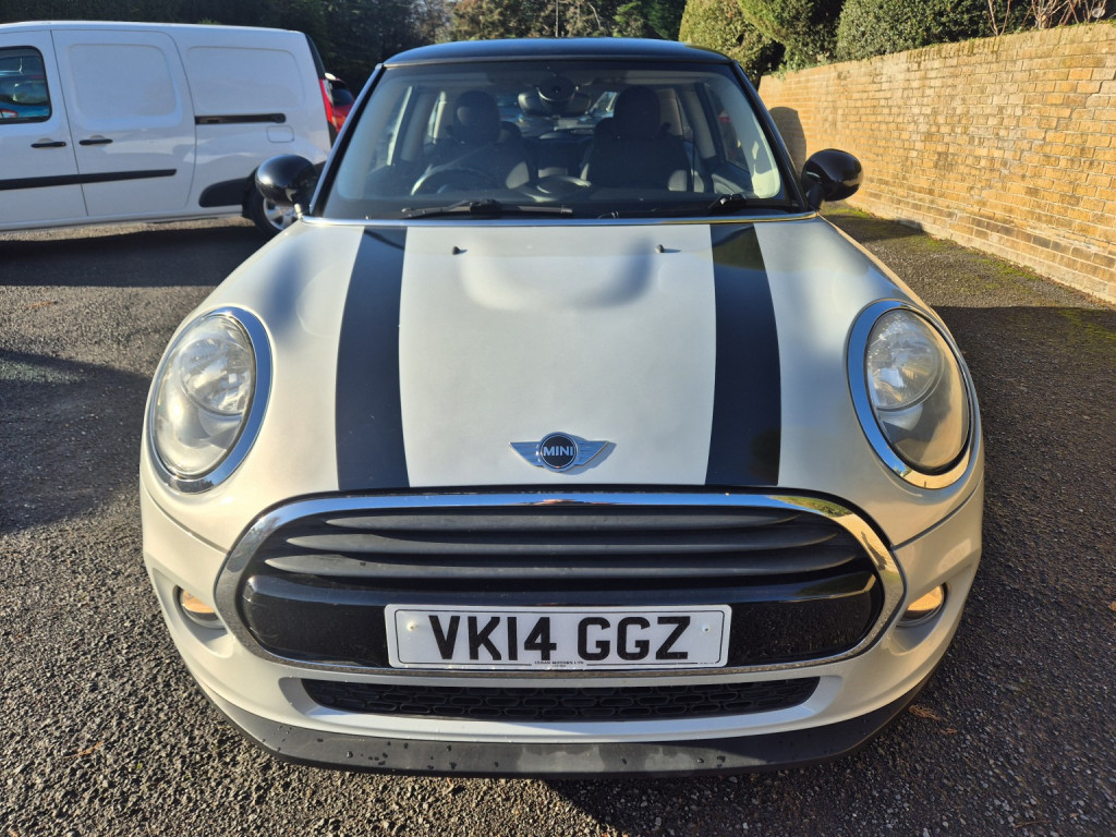 View MINI HATCH 1.5 Cooper 3-Door Hatch