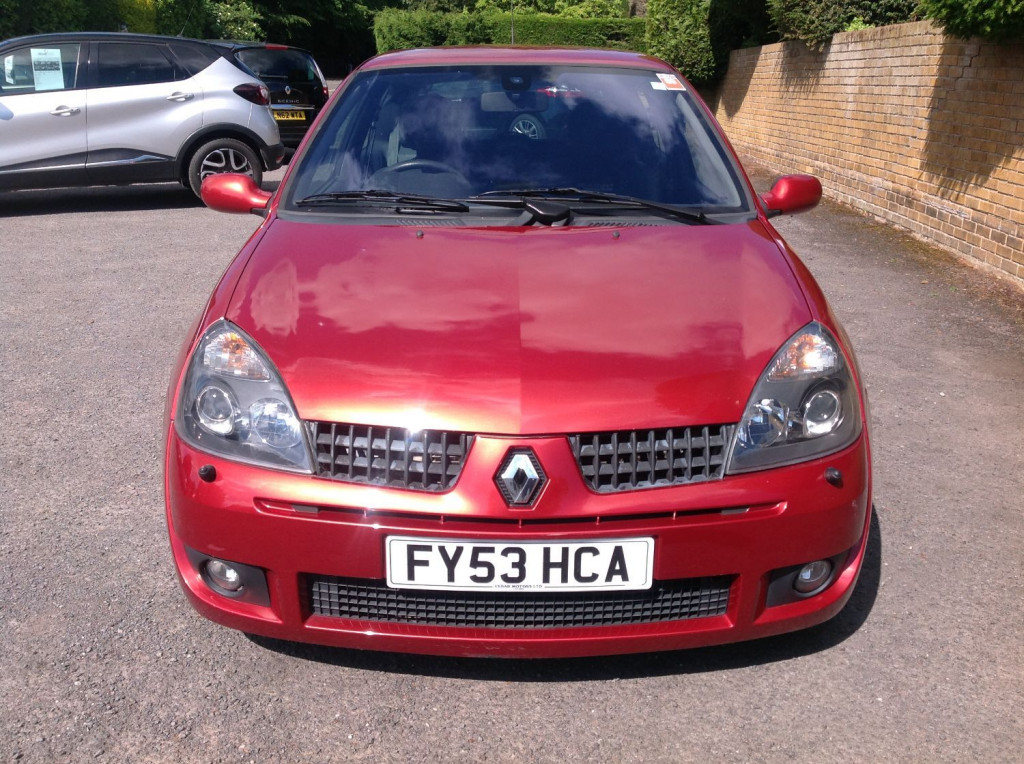 View RENAULT CLIO RENAULTSPORT 172 16V